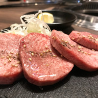 焼肉いのうえ 立川店 - 上タン塩 1,480円。