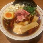 寿製麺 よしかわ - 煮干しそば(黒)