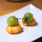 溢彩流香 - 海老とカラフルトマト