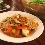 Baan E-Sarn Mungyos - ソムタム・塩漬け卵