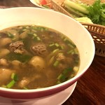 Baan E-Sarn Mungyos - 牛肉のトムセップ