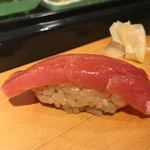 鮨屋とんぼ - 鮪中トロ