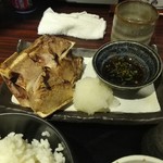 Nippommagurogyogyoudan - まぐろのカマ塩焼定食1000円アップ