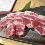 韓美食 オンギージョンギー - 芋豚？