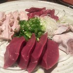 炭火焼肉ホルモン 横綱三四郎 - 鮮もつ各種