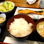 魚ちょ - 日替わり焼き魚定食