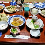 江戸屋旅館 - 料理写真:夕食
