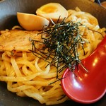 Kunimaru - 辛味噌つけ麺　麺とトッピング