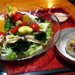 嚼夢果  - 具だくさん米粉麺白胡麻サラダ仕立て