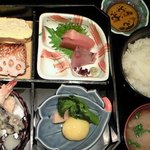 逸品料理屋 流石 - 旬の松花堂弁当 1000円