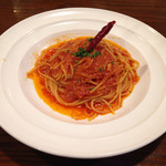イタリア料理＆バール たんと - ニンニクだっぷりトマトパスタ