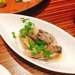 肉バルGAM - 牡蠣のコンフィは美味い