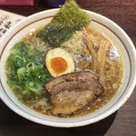 麺屋らくだ - 新しょうゆ。麺屋らくだ岡崎本店(愛知県岡崎市)食彩品館.jp撮影