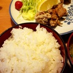 庄や - 鳥唐揚げ定食680円