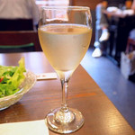 入谷鬼子母神門前のだや - ワインで気を落ち着かせます