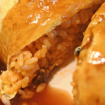 重亭 - こちらのオムライスは鶏肉でなく牛肉が入ってるよ。牛肉の旨味と玉ねぎの甘味、ケチャップライスの酸味が絶妙に合ってます。基本に忠実に、丁寧につくられた洋食です。