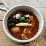 SAMA - チキンスープカレー辛さ30番、1050円です。