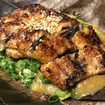 上村うなぎ屋 - 鰻の朴葉焼き