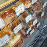 北原製パン - 対面ガラスケース