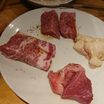 炭火焼ホルモン まんてん - 