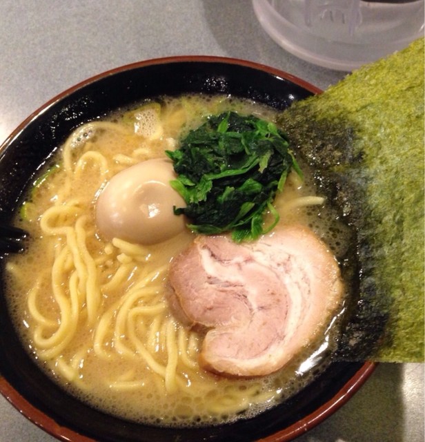 醤油豚骨ラーメン八右衛門 ハチエモン 南林間 ラーメン 食べログ