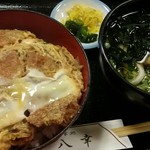 八幸 - カツ丼750円、+ミニうどん200円