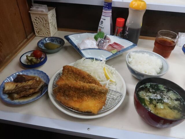 肉厚ふっくらアジフライ 漁師めし はまべ By ベッキオ はまべ 浜金谷 魚介料理 海鮮料理 食べログ