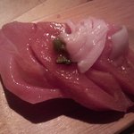 鮨げん家 - 中トロ（ハラスソのせ）