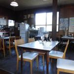 ふじや - 昭和の店内