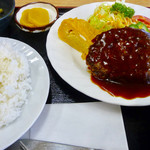 河辺ドライブイン - ハンバーグ定食