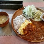 あずき菜 - 料理写真:溢れんばかりのハヤシライス