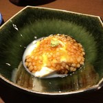 Touya - お通し　豆腐と蕎麦の実