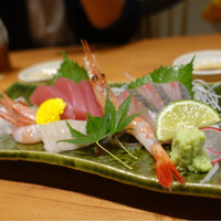 うなぎ 四代目 菊川 グローバルゲート店 - お刺身盛り合わせ (五種盛り)