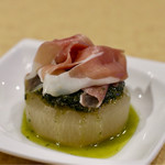 波へい - 大根グリーン 〜バジルソースと生ハムをのせて〜 