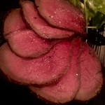 ダイニングテーブル カフェ ロカ - 自慢のローストビーフ