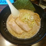 ラーメン(並)　680円