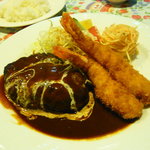 洋食屋ゆうき - ハンバーグ＆エビフライ