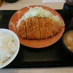 Katsuya - ロースカツ定食　745円(税込)