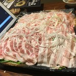 じごいもの豚 - 