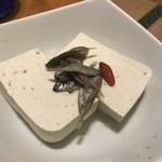 居酒屋 海 - 島豆腐にカラスグゥ
