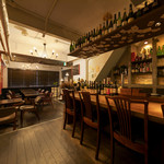 BISTRO BAR A VIN  C - 