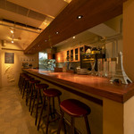 BISTRO BAR A VIN  C - 