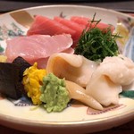 御料理 寺沢 - 塩竈産の本鮪の幼魚､焼霜の金目鯛､石垣貝