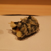 天てんぷら うち津 - 雲丹の磯部揚げは絶品です。