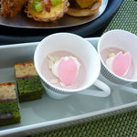 エキ・バー＆グリル - 