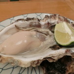 季節料理 なみき - 『北海道　殻付　真かき』550円