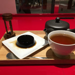 イッピン カフェ - コーヒーゼリー（ミルク投入前）2016/08/23