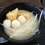 Plaza Premium Lounge - フィッシュボールヌードル