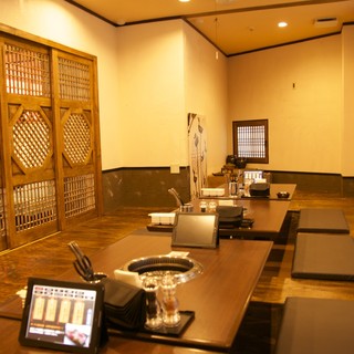 完全個室でご家族でも安心！大人数の宴会も対応可能な掘り炬燵席