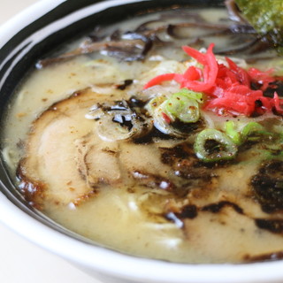 Tonkotsu ramen with little odor and easy to eat